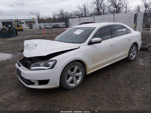 1VWBP7A39EC006341 Volkswagen Passat 2.5l Se