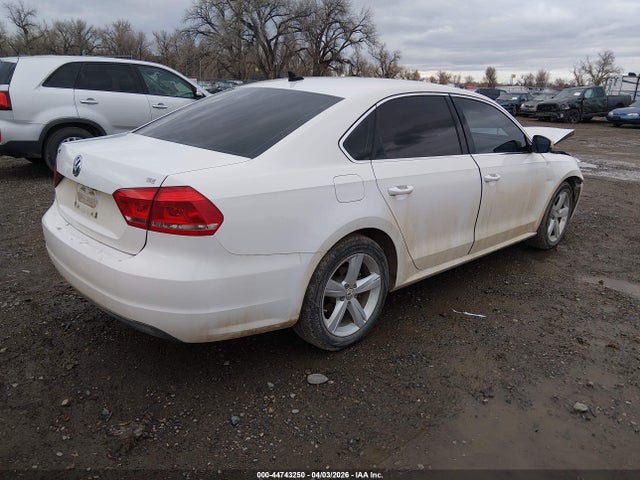 1VWBP7A39EC006341 Volkswagen Passat 2.5l Se