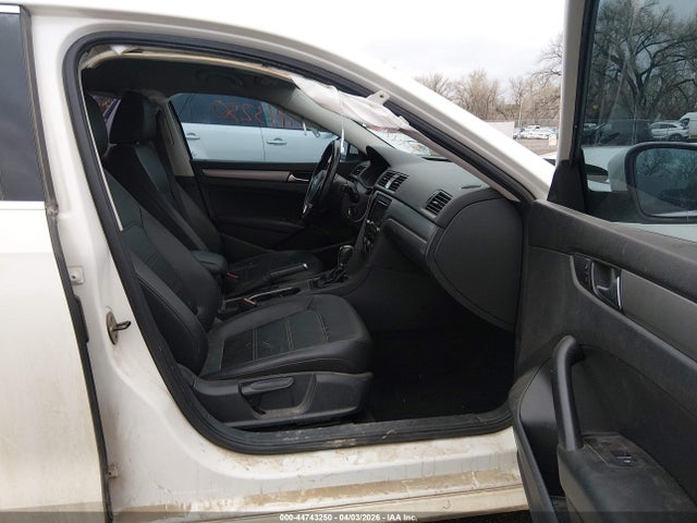 1VWBP7A39EC006341 Volkswagen Passat 2.5l Se