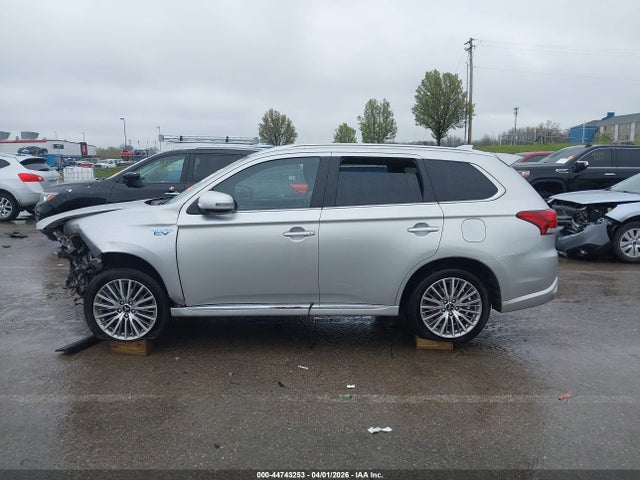 Продажа на аукционе авто 2020 Mitsubishi Outlander Phev Sel S-awc, vin: JA4J24A55LZ027821, номер лота: 44743253