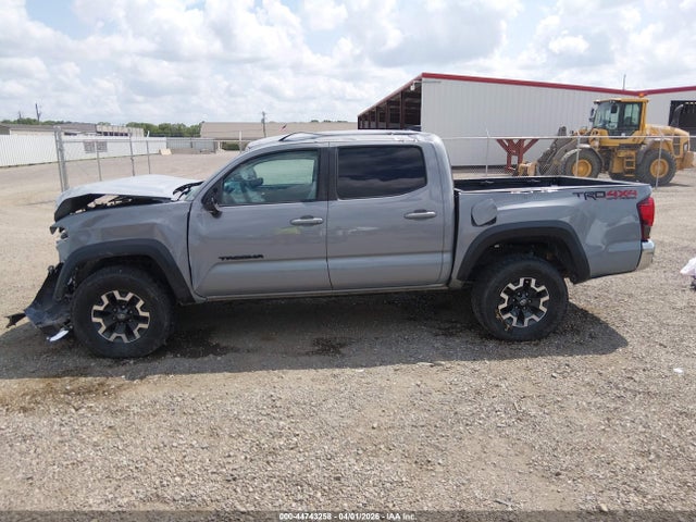 44743258 :رقم المزاد ، 5TFCZ5AN1KX200681 vin ، 2019 Toyota Tacoma Trd Off Road مزاد بيع