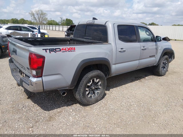 44743258 :رقم المزاد ، 5TFCZ5AN1KX200681 vin ، 2019 Toyota Tacoma Trd Off Road مزاد بيع