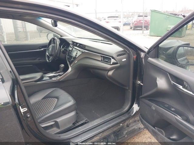 44743264 :رقم المزاد ، 4T1B11HK3KU794551 vin ، 2019 Toyota Camry Se مزاد بيع