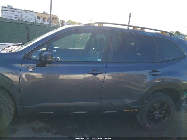 Продажа на аукционе авто 2022 Subaru Forester Wilderness, vin: JF2SKAMC8NH514394, номер лота: 44743271