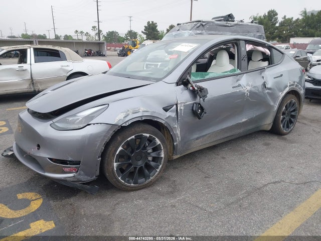 7SAYGAEE6SF219870 Tesla Model Y Long Range Dual Motor All-wheel Drive