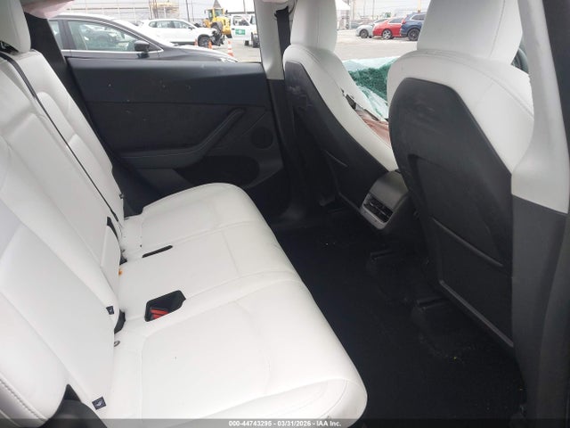 7SAYGAEE6SF219870 Tesla Model Y Long Range Dual Motor All-wheel Drive