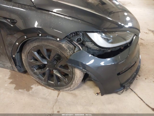 Auction sale of the 2024 Tesla Model X Long Range, vin: 7SAXCDE57RF443443, lot number: 44743311