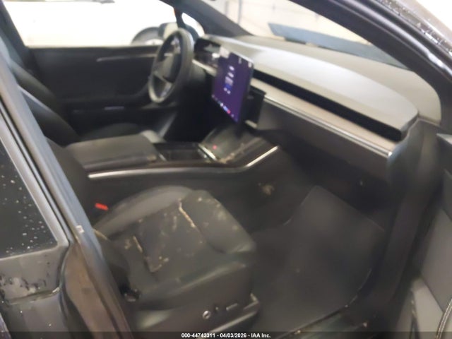 Tesla Model X Long Range 2024 7SAXCDE57RF443443 Image 5