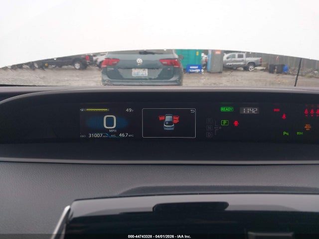 JTDL9MFU4N3039412 Toyota Prius Le Awd-e