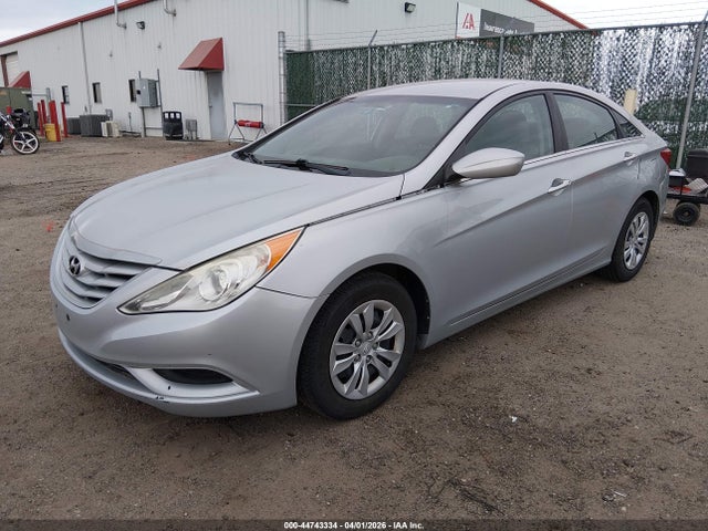 2011 HYUNDAI SONATA 5NPEB4AC8BH230312 Photo 1
