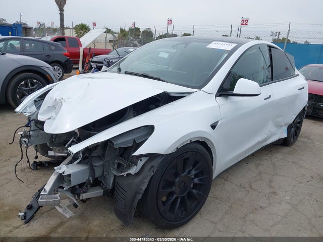 Продажа на аукционе авто 2024 Tesla Model Y Long Range Dual Motor All-wheel Drive, vin: 7SAYGDEE1RA219509, номер лота: 44743343