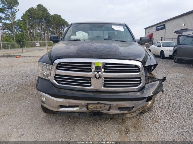 1C6RR7LT0HS719882 RAM 1500 Big Horn 4x4 5&#039;7 Box