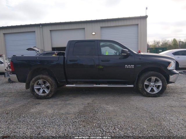 1C6RR7LT0HS719882 RAM 1500 Big Horn 4x4 5&#039;7 Box