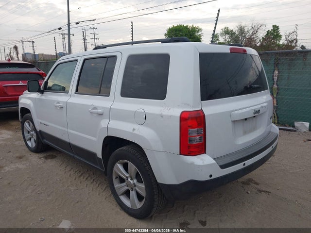 1C4NJPFA2ED576233 Jeep Patriot Latitude