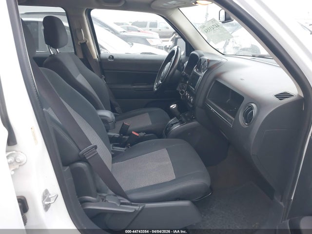 1C4NJPFA2ED576233 Jeep Patriot Latitude