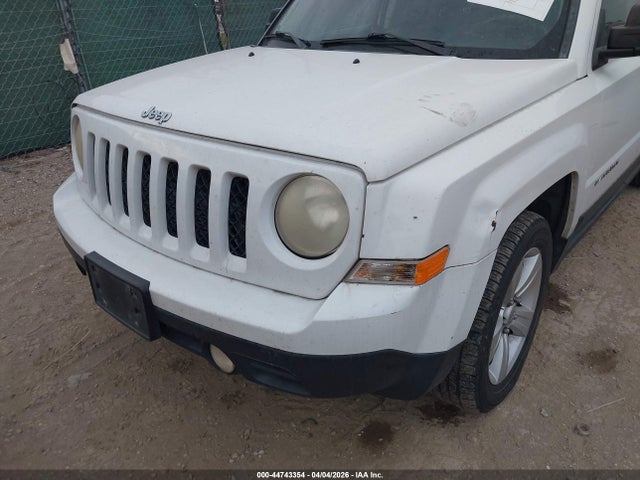 1C4NJPFA2ED576233 Jeep Patriot Latitude