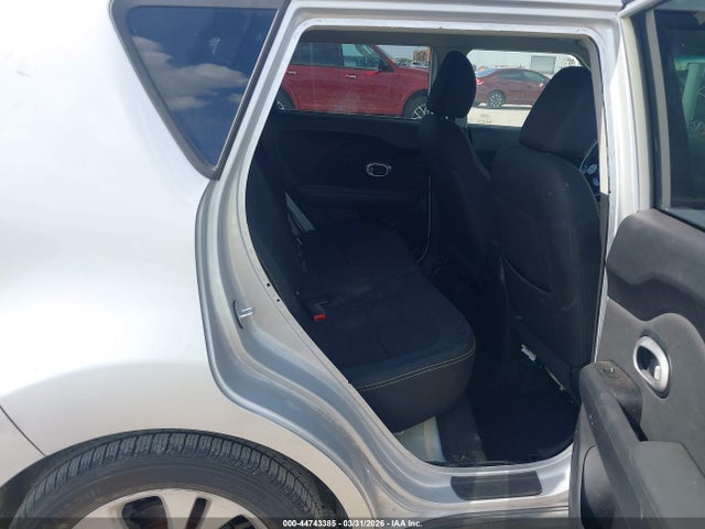 2015 Kia Soul + მანქანა იყიდება აუქციონზე, vin: KNDJP3A53F7749001, აუქციონის ნომერი: 44743385