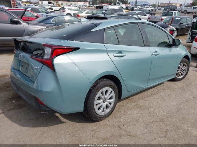 JTDKARFUXK3086195 Toyota Prius Le