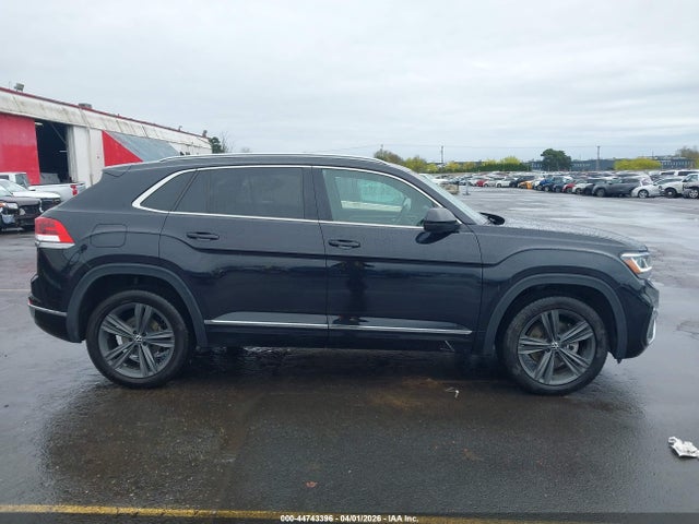 44743396 :رقم المزاد ، 1V2SE2CA0NC218387 vin ، 2022 Volkswagen Atlas Cross Sport 3.6l V6 Sel R-line مزاد بيع