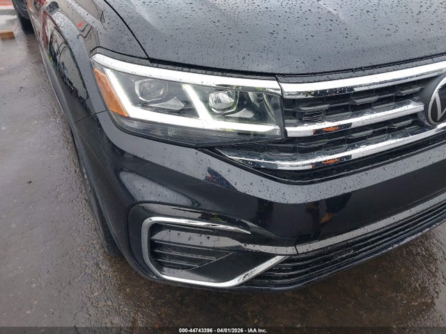 44743396 :رقم المزاد ، 1V2SE2CA0NC218387 vin ، 2022 Volkswagen Atlas Cross Sport 3.6l V6 Sel R-line مزاد بيع