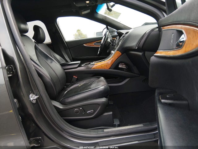 Lincoln Nautilus Select 2019 2LMPJ8K97KBL50393 Image 5