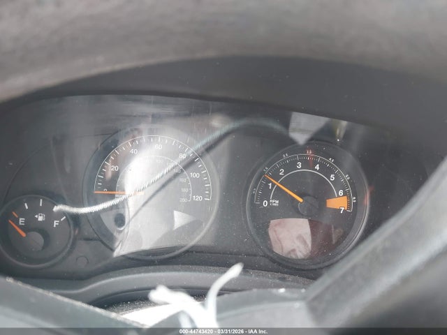1C4NJDBB8GD723266 Jeep Compass Sport