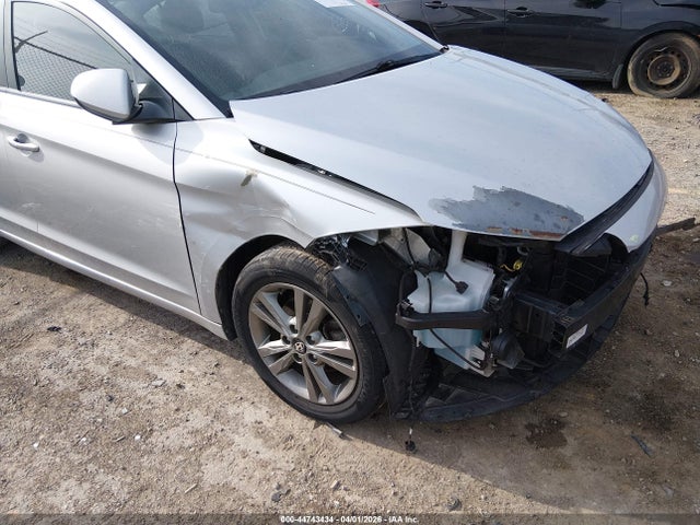 Aukcja sprzedaży 2018 Hyundai Elantra Value Edition, vin: 5NPD84LF1JH275592, numer aukcji: 44743434