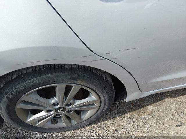 Aukcja sprzedaży 2018 Hyundai Elantra Value Edition, vin: 5NPD84LF1JH275592, numer aukcji: 44743434