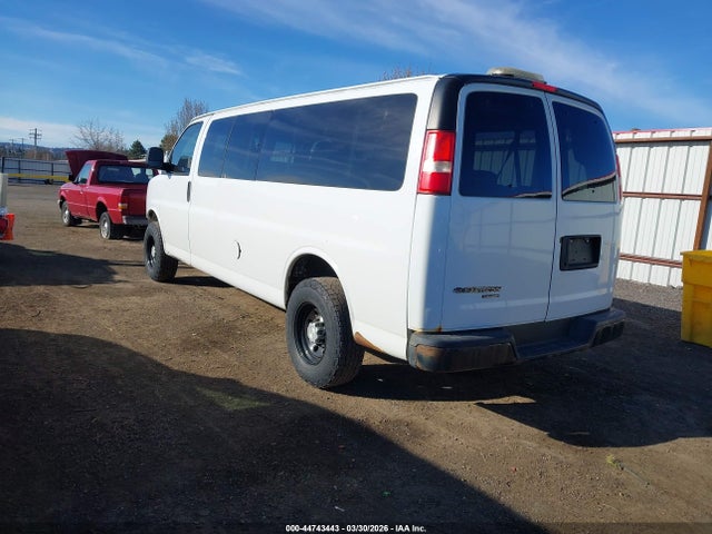 1GAZGZFF8F1173893 Chevrolet Express 3500 Ls
