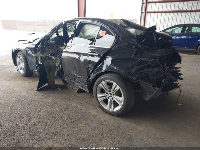44743447 :رقم المزاد ، WBA8B9G59HNU49305 vin ، 2017 Bmw 330i مزاد بيع