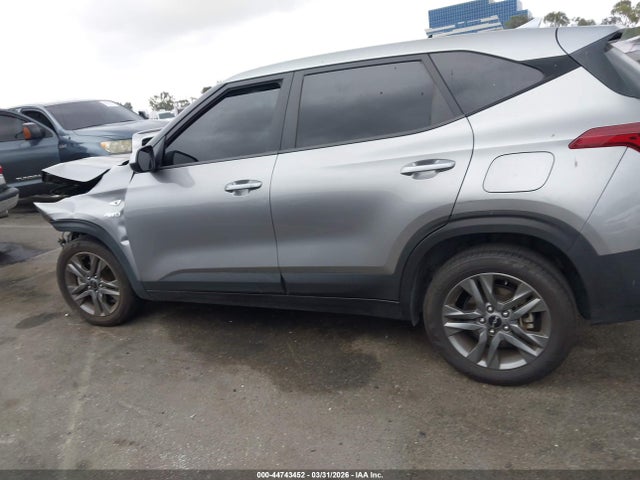 KNDEPCAA0P7369405 KIA Seltos Lx
