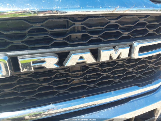 3C63RRGL6NG114165 RAM 3500 Tradesman 4x4 8&#039; Box