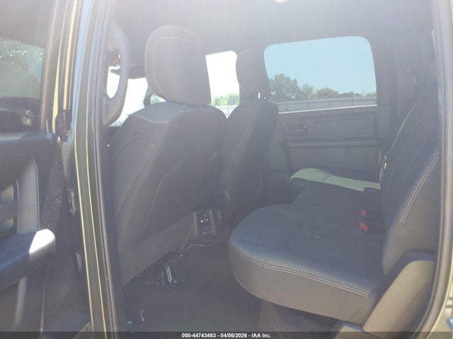 3C63RRGL6NG114165 RAM 3500 Tradesman 4x4 8&#039; Box