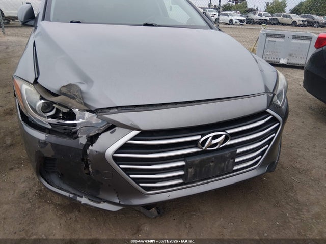 Hyundai ELANTRA SE 2018 5NPD74LF3JH343961 Image 13