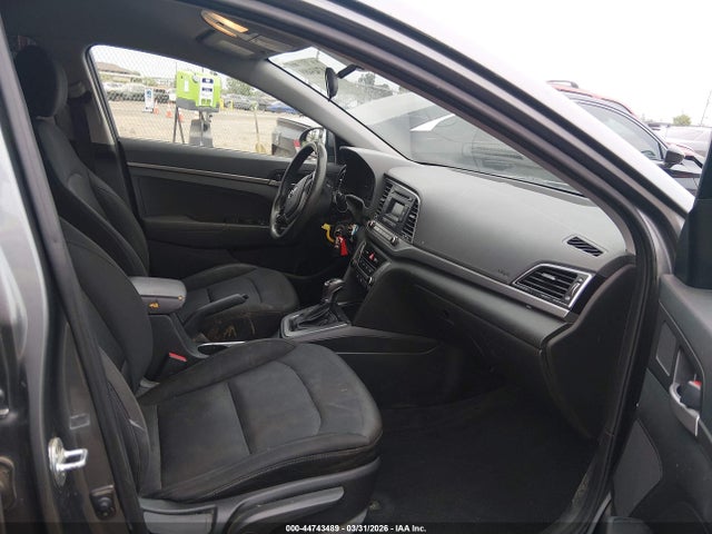 Hyundai ELANTRA SE 2018 5NPD74LF3JH343961 Image 5