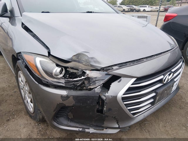 Hyundai ELANTRA SE 2018 5NPD74LF3JH343961 Image 6
