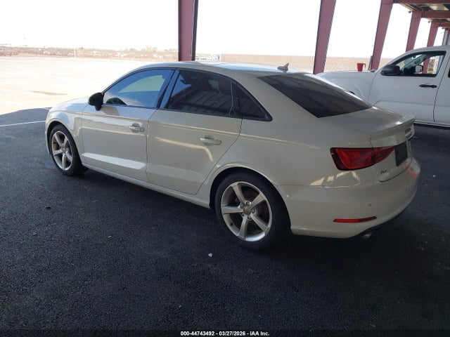 2016 AUDI A3 WAUB8GFF6G1001922 Photo 2