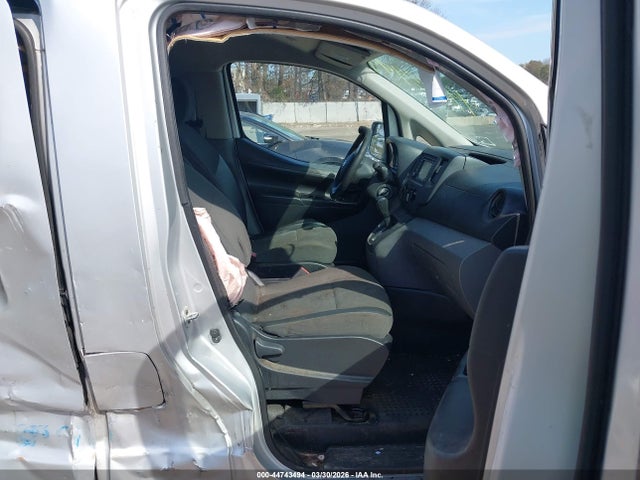 44743494 :رقم المزاد ، 3N6CM0KN0HK709281 vin ، 2017 Nissan Nv200 Sv مزاد بيع
