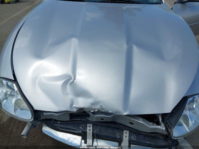 44743525 :رقم المزاد ، SAJDA42C21NA15766 vin ، 2001 Jaguar Xk8 مزاد بيع