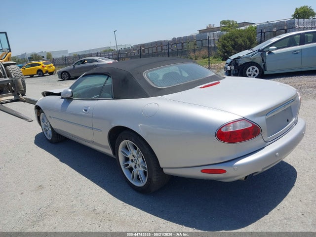 44743525 :رقم المزاد ، SAJDA42C21NA15766 vin ، 2001 Jaguar Xk8 مزاد بيع