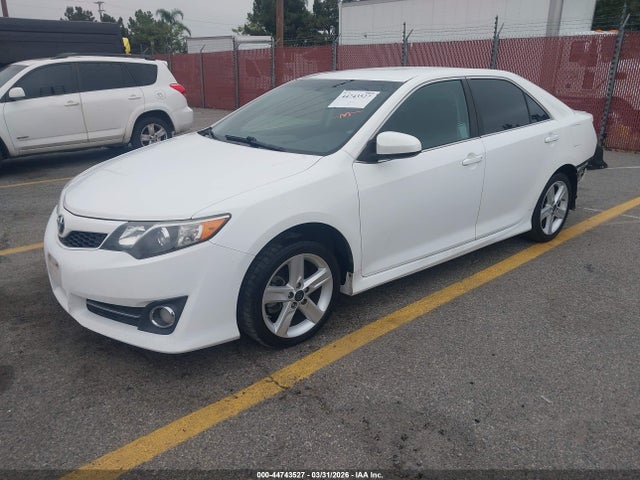 Toyota CAMRY SE 2014 4T1BF1FK2EU817620 Image 2