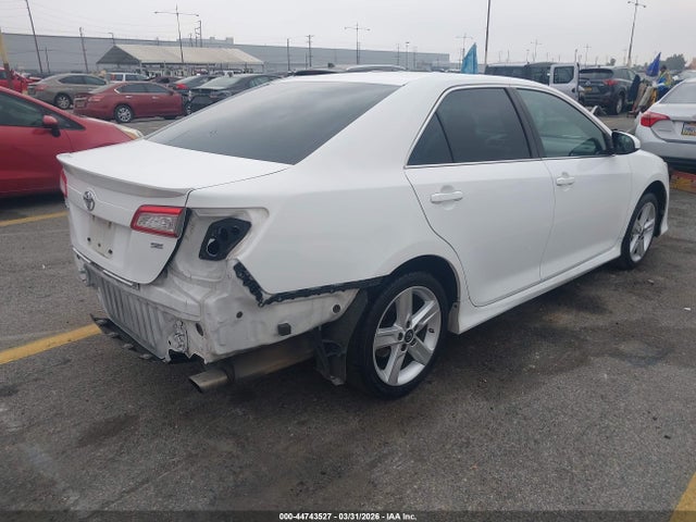 Toyota CAMRY SE 2014 4T1BF1FK2EU817620 Image 4