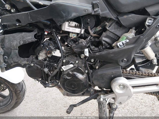 MLHJC921XS5300542 Honda Grom 125