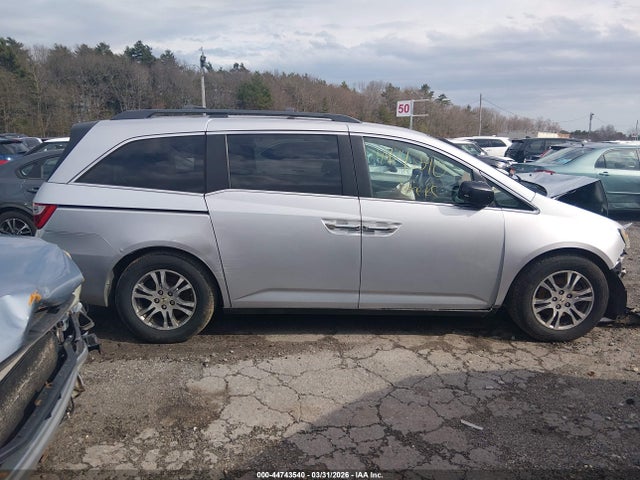 44743540 :رقم المزاد ، 5FNRL5H67DB031886 vin ، 2013 Honda Odyssey Ex-l مزاد بيع