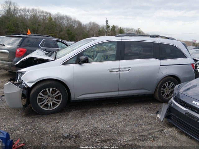 44743540 :رقم المزاد ، 5FNRL5H67DB031886 vin ، 2013 Honda Odyssey Ex-l مزاد بيع