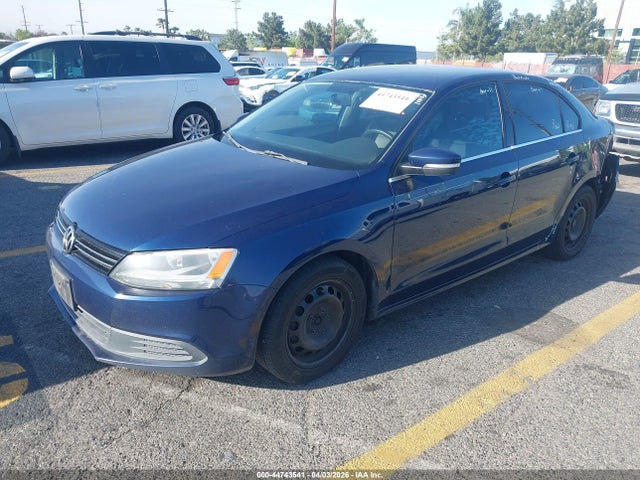 2013 Volkswagen Jetta 2.5l Se მანქანა იყიდება აუქციონზე, vin: 3VWDP7AJ6DM291598, აუქციონის ნომერი: 44743541