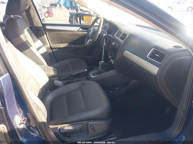 2013 Volkswagen Jetta 2.5l Se მანქანა იყიდება აუქციონზე, vin: 3VWDP7AJ6DM291598, აუქციონის ნომერი: 44743541