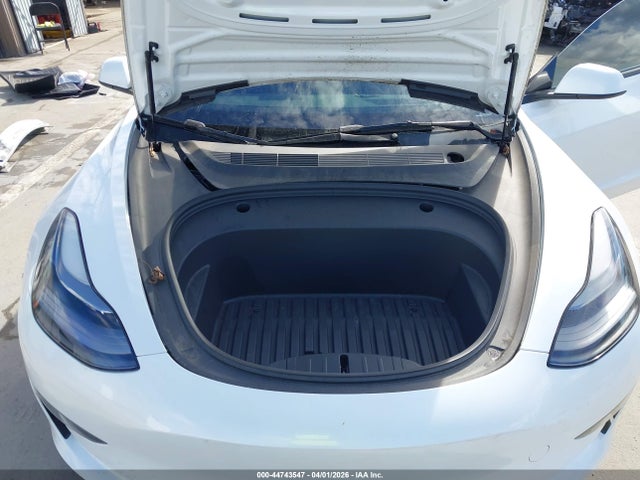 2023 Tesla Model 3 Rear-wheel Drive მანქანა იყიდება აუქციონზე, vin: 5YJ3E1EA8PF569941, აუქციონის ნომერი: 44743547
