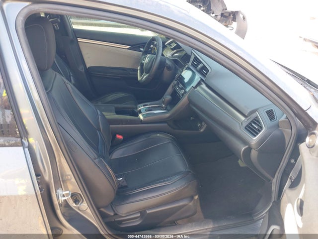 2018 HONDA CIVIC SHHFK7H52JU240620 Photo 4