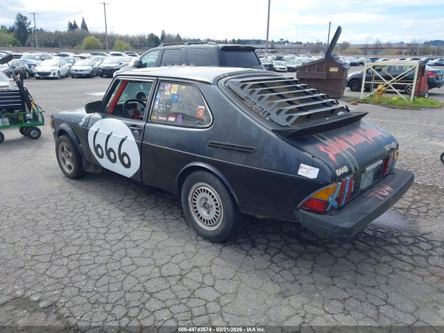 1983 SAAB 900 YS3AT34S8D1004802 Photo 2